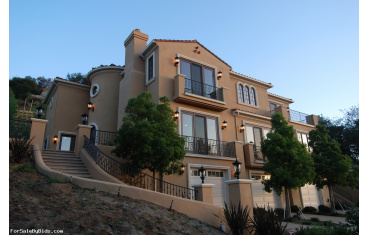 Nice Family Home in Meadow Creek!