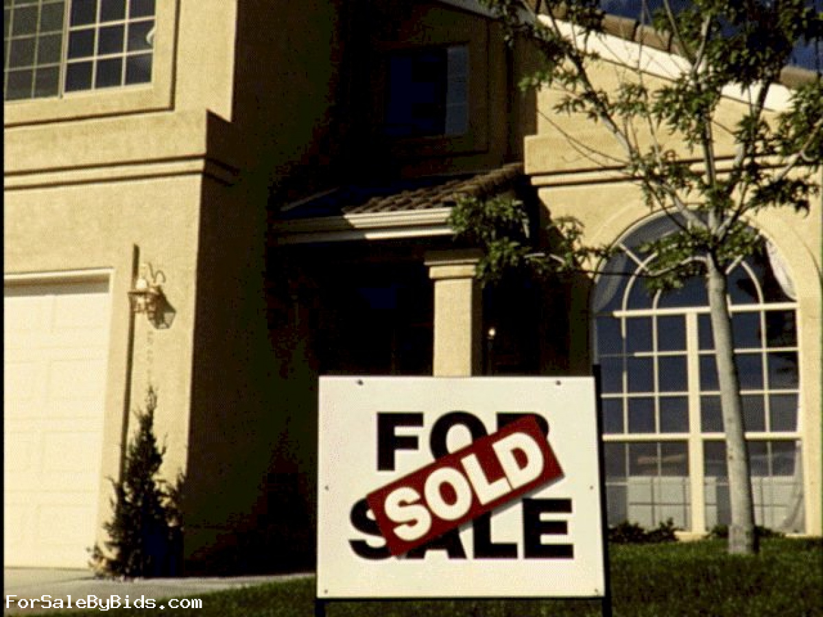 Nice Family Home in Meadow Creek!